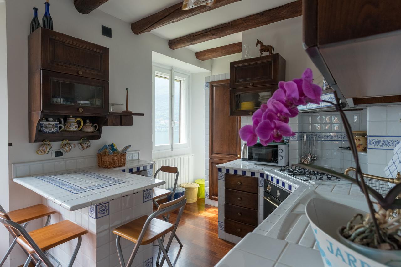 Una Terrazza Da Sogno By Rent All Como Apartment Carate Urio Exterior photo